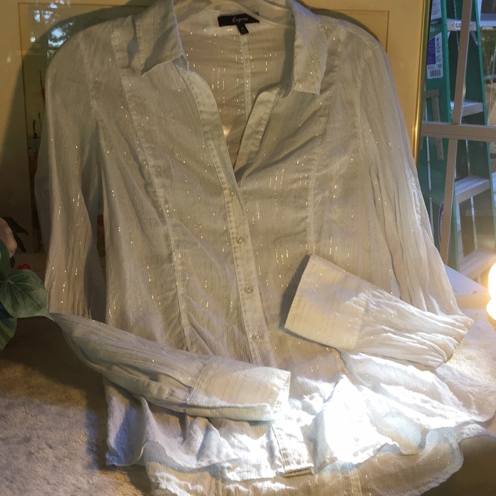 Sparkling Silver Threads Accent This Express Top